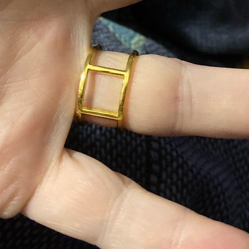 Simplistic Double Band Circle Ring - Picture 6 of 10